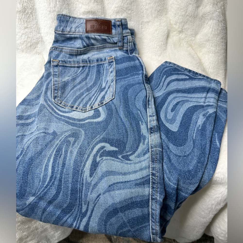 Hollister Cropped Jeans